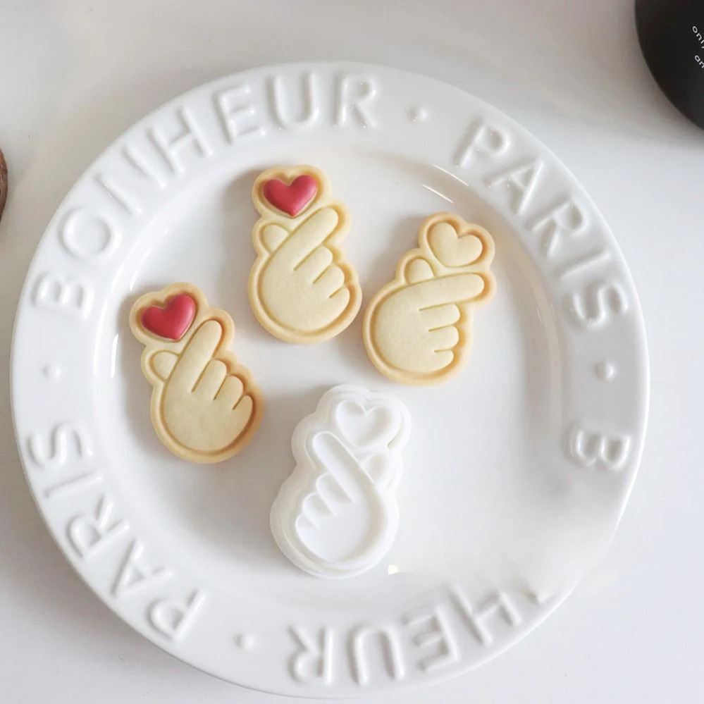 Aşk Jestli Kurabiye Kalıpları  - Mini Kitchen Baking incelemesi ve fiyatı